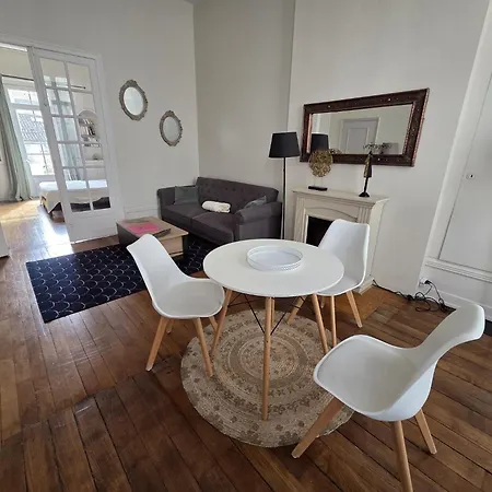 Austerlitz Centre شقة فندقية 3*